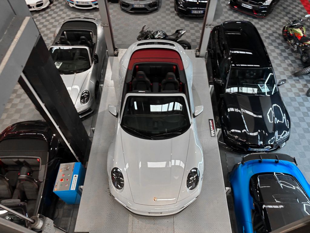 Porsche 992 2024