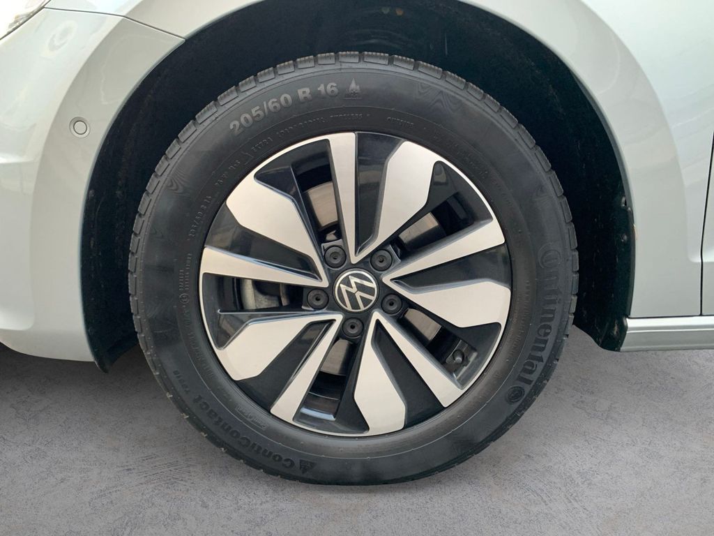 Volkswagen Touran 2025