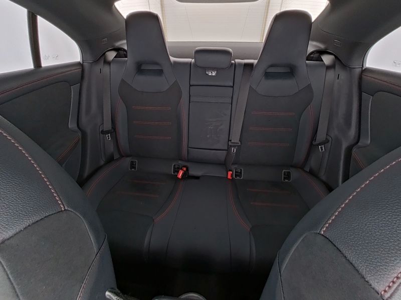 Mercedes-Benz CLA 200 2024