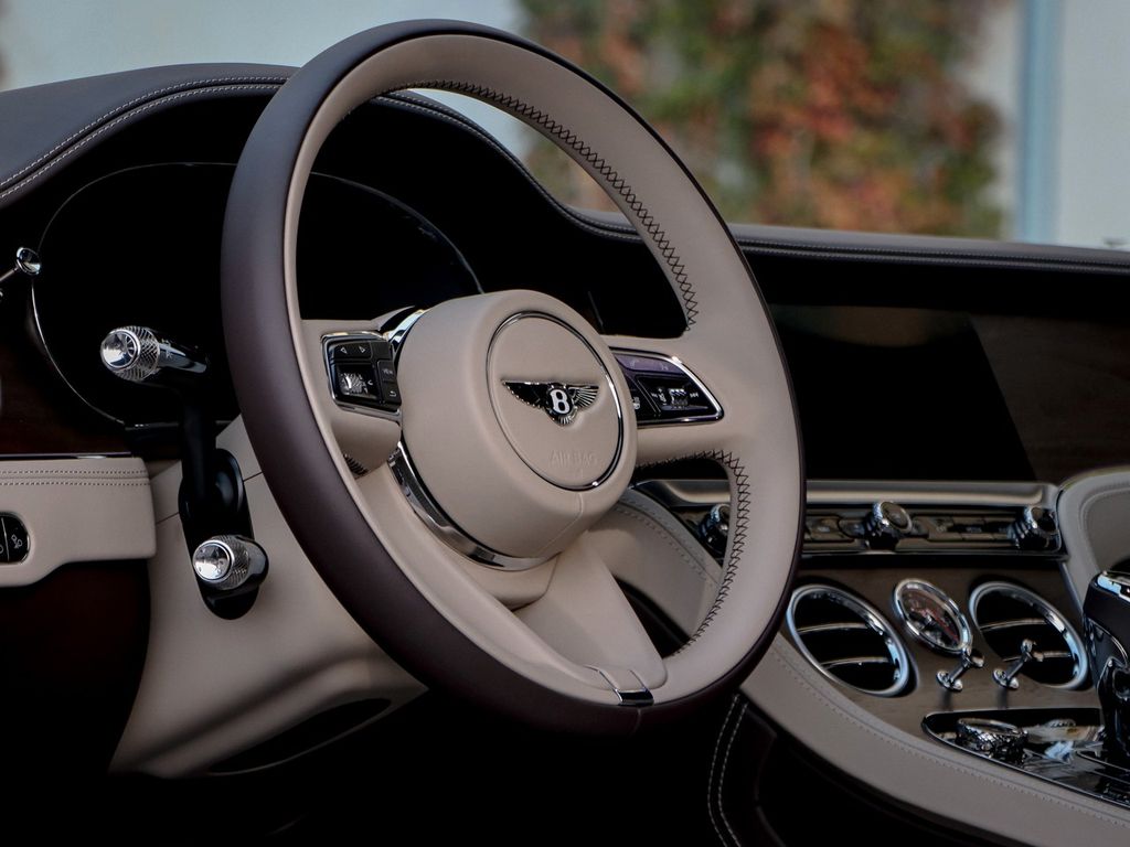 Bentley Continental GT 2025