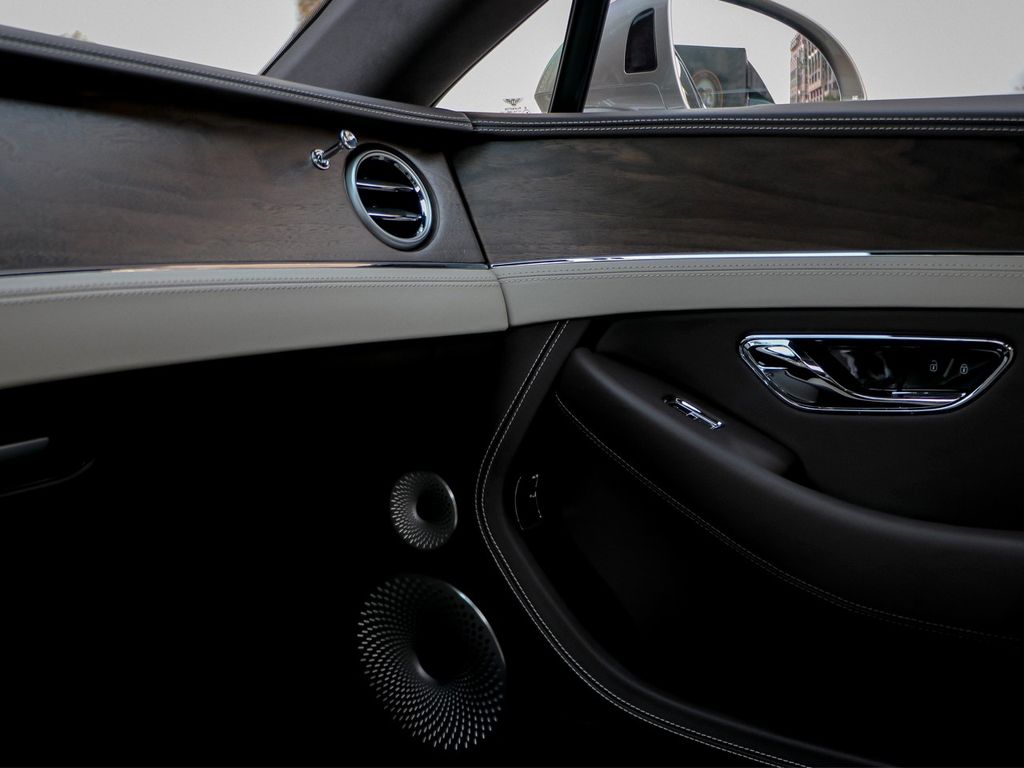 Bentley Continental GT 2025