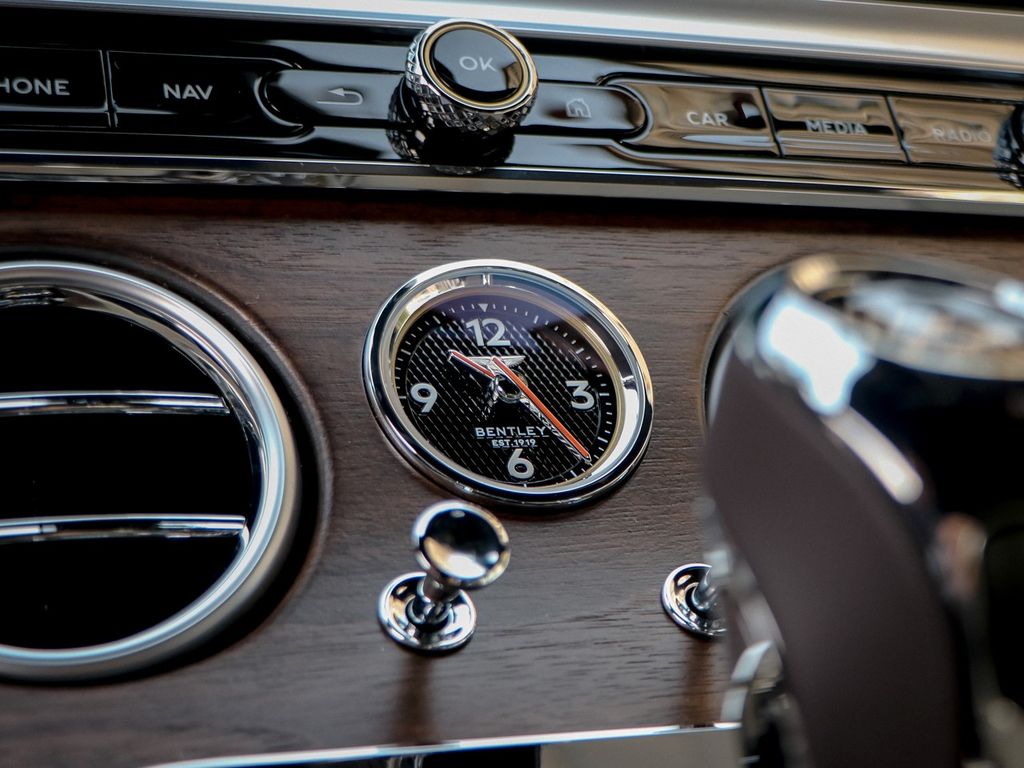 Bentley Continental GT 2025