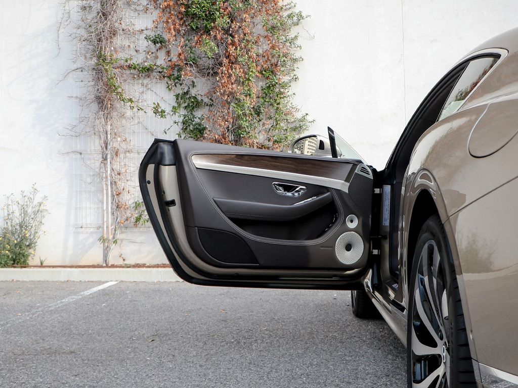 Bentley Continental GT 2025