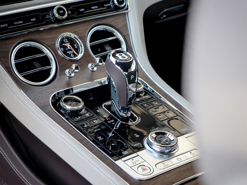 Bentley Continental GT 2025