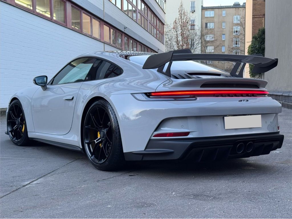 Porsche 992 2023