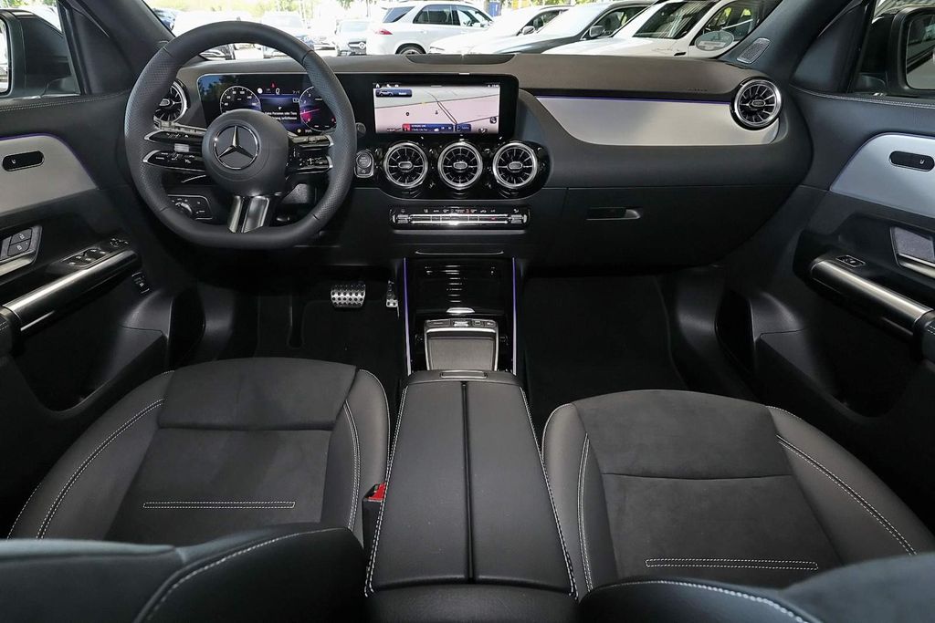 Mercedes-Benz GLA 200 2025