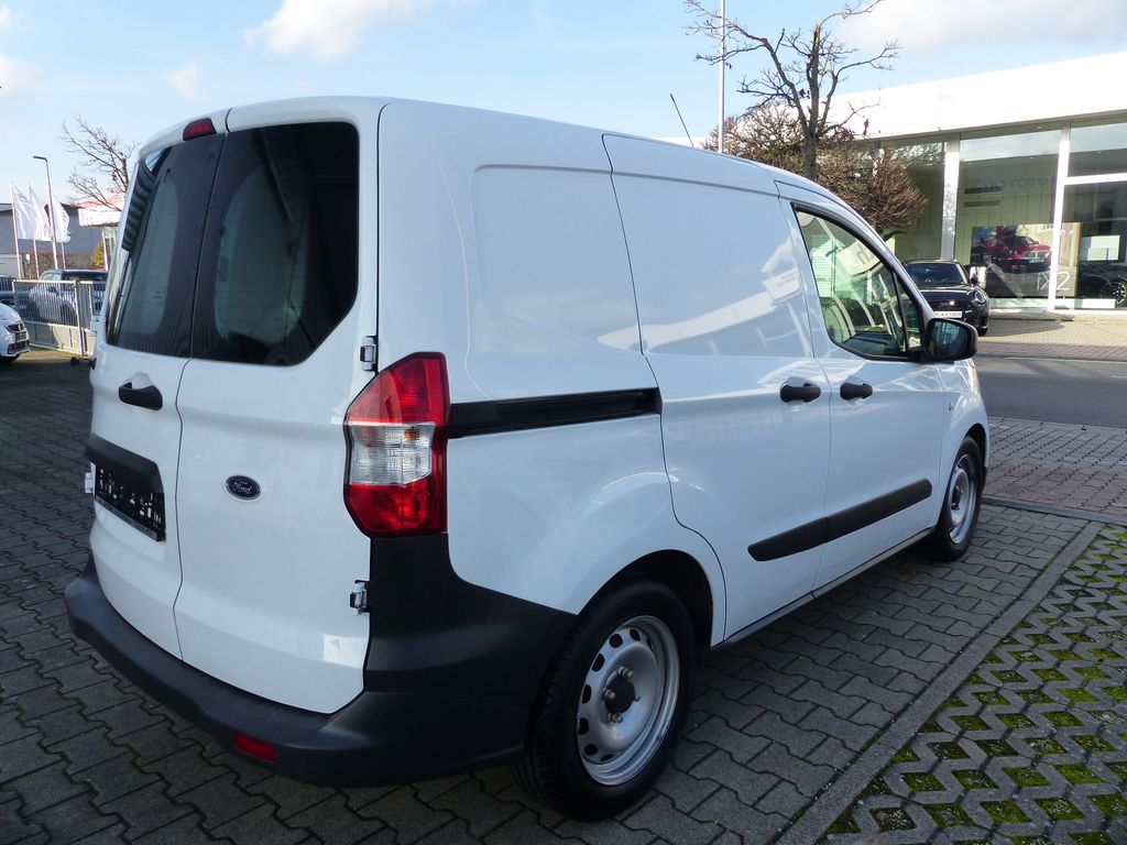 Ford Transit Courier 2020