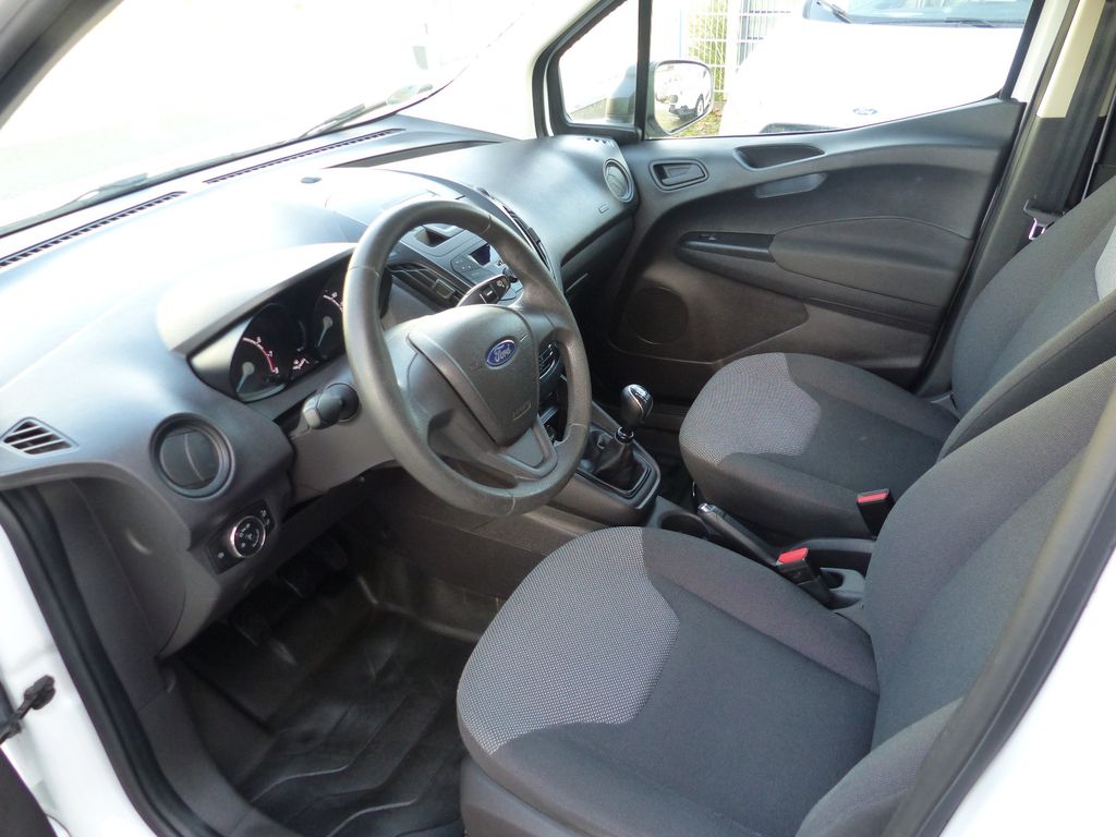 Ford Transit Courier 2020