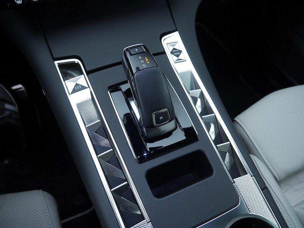 DS Automobiles DS7 (Crossback) 2023