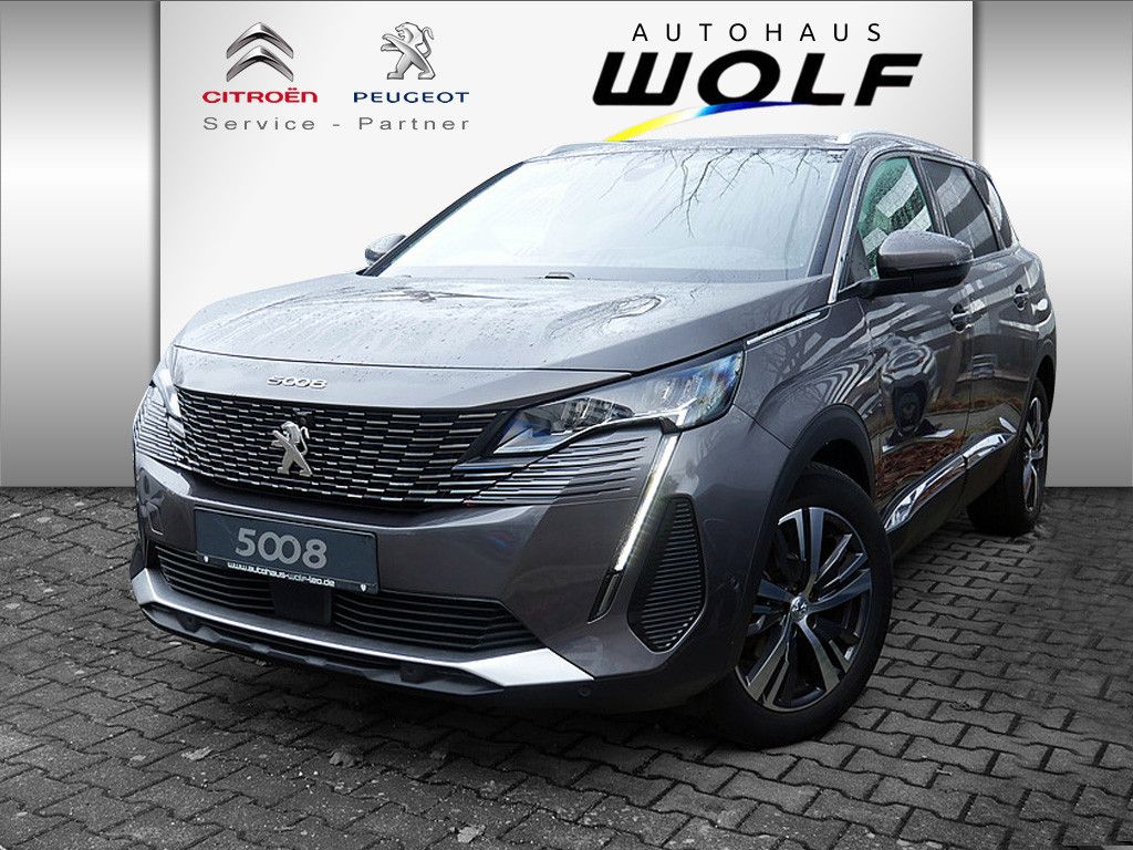Peugeot 5008 2021