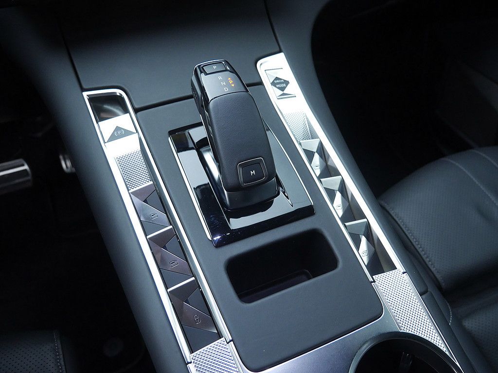 DS Automobiles DS7 (Crossback) 2023