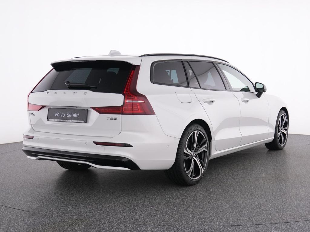 Volvo V60 2025