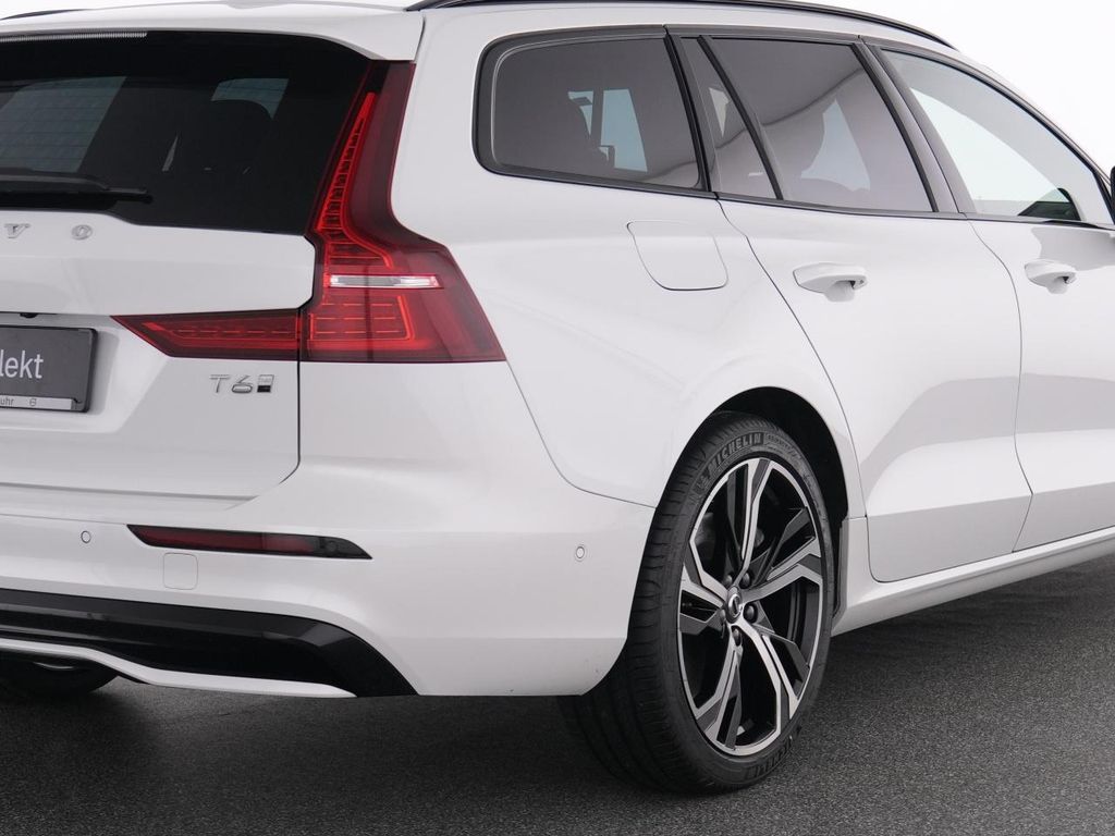Volvo V60 2025