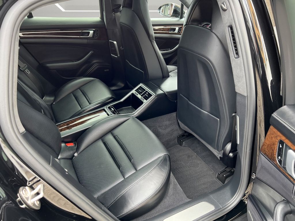 Porsche Panamera 2018