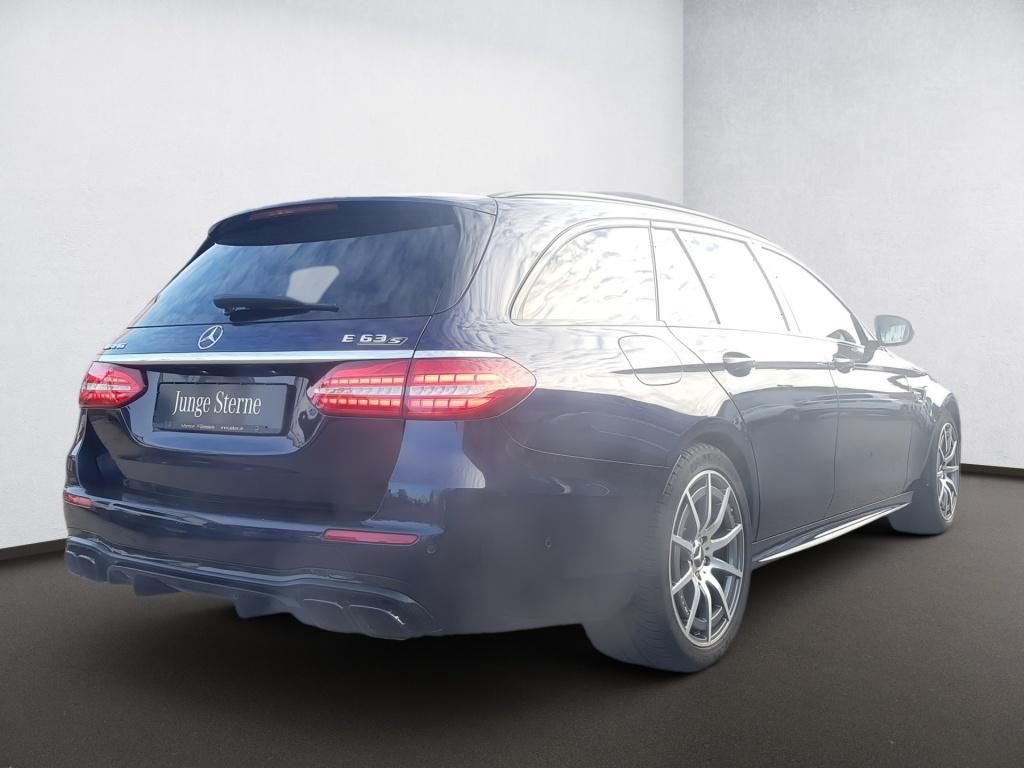 Mercedes-Benz E 63 AMG 2022