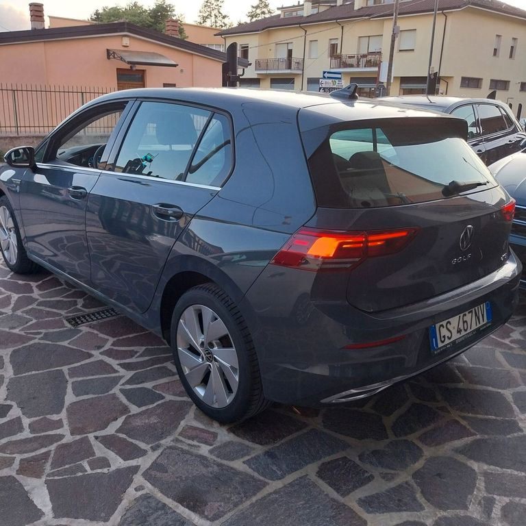 Volkswagen Golf 2023