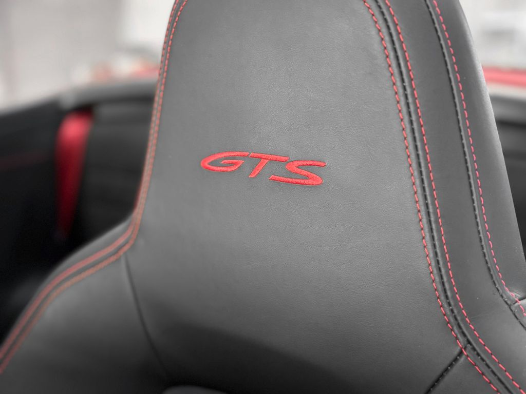 Porsche 992 2024