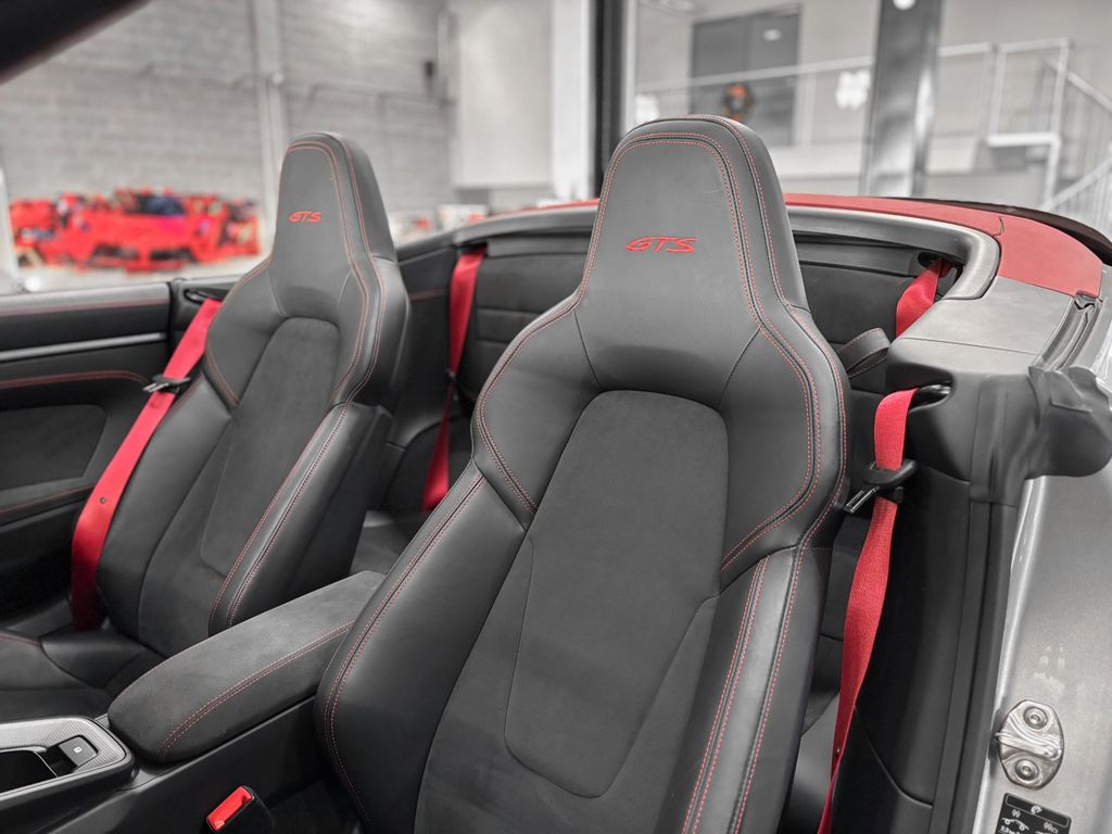 Porsche 992 2024