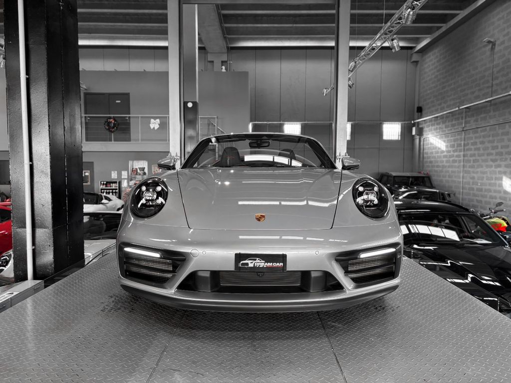 Porsche 992 2024