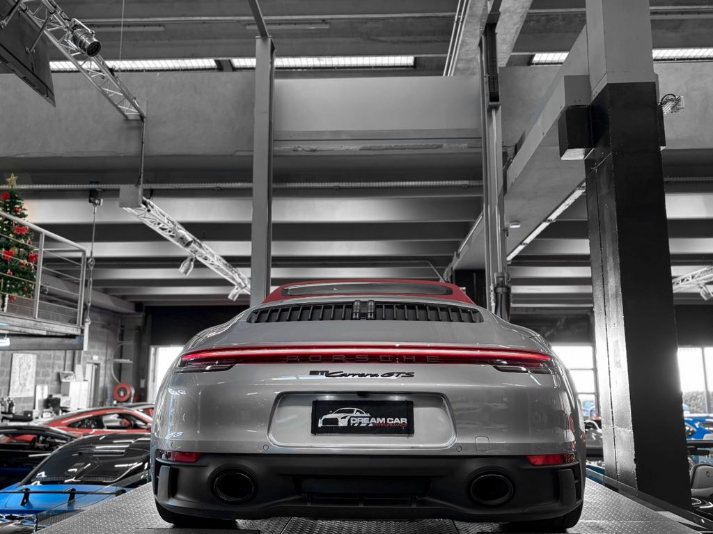 Porsche 992 2024