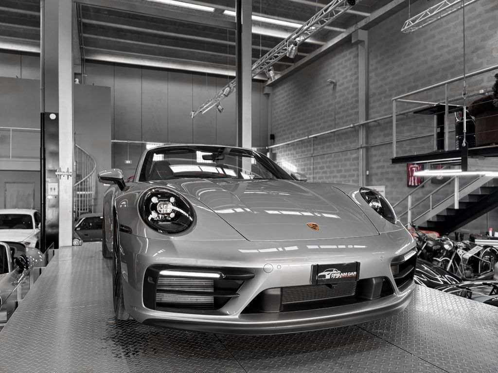 Porsche 992 2024