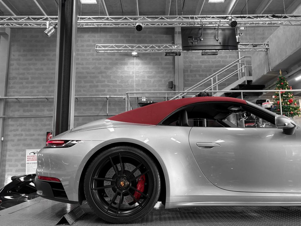 Porsche 992 2024