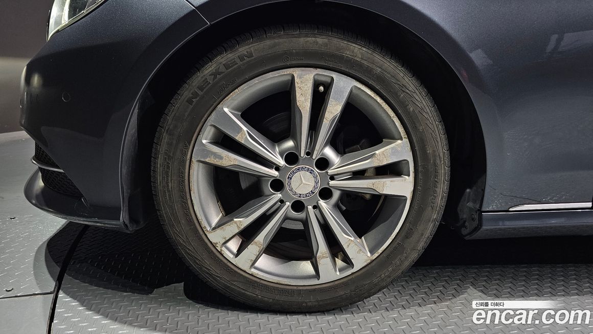 Mercedes-Benz E-Class 2016