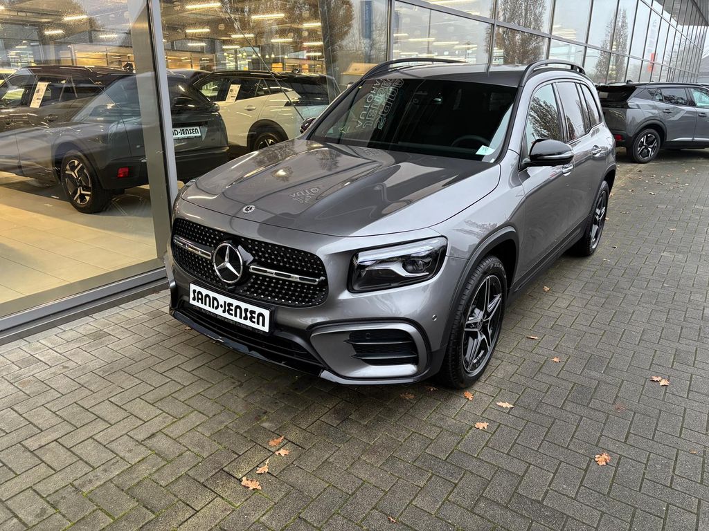 Mercedes-Benz GLB 200 2025