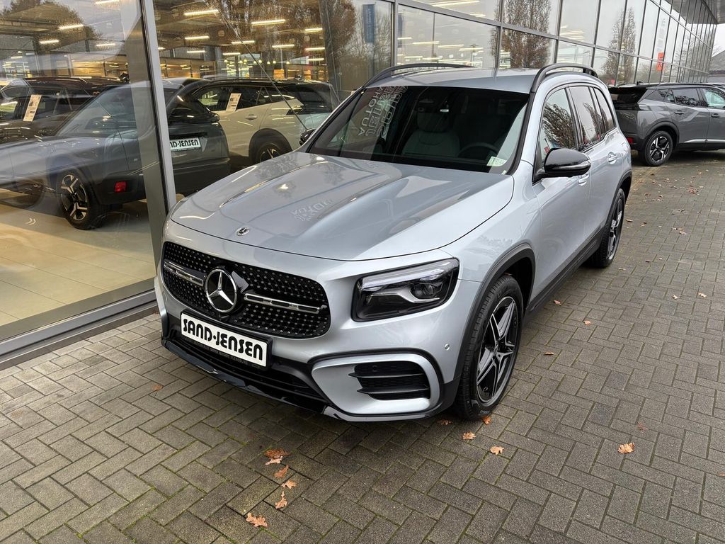 Mercedes-Benz GLB 200 2025