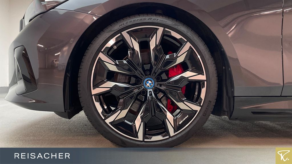 BMW i5 2024