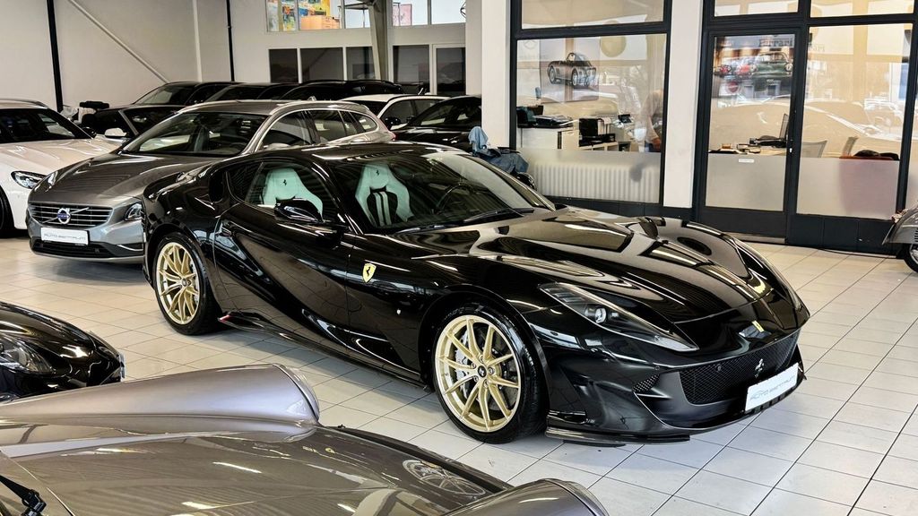 Ferrari 812 2018