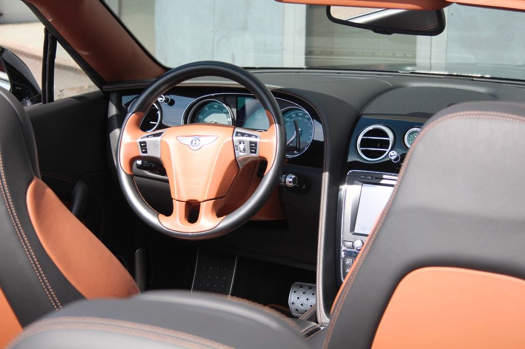 Bentley Continental GTC 2014