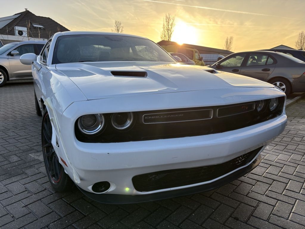 Dodge Challenger 2016