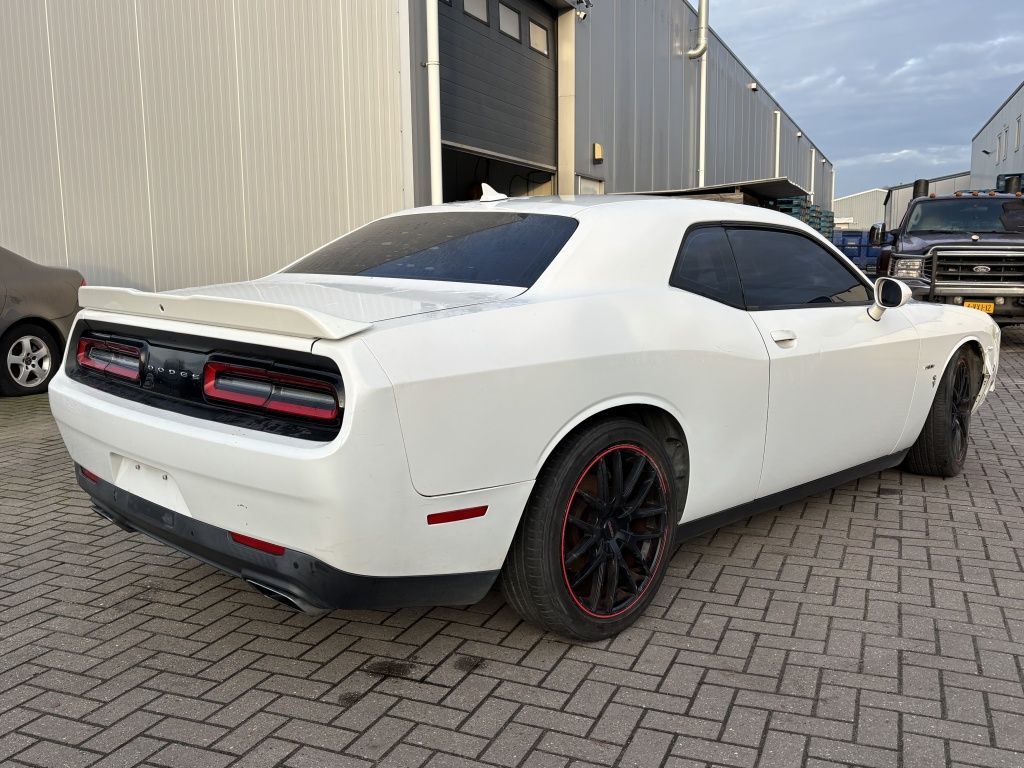 Dodge Challenger 2016