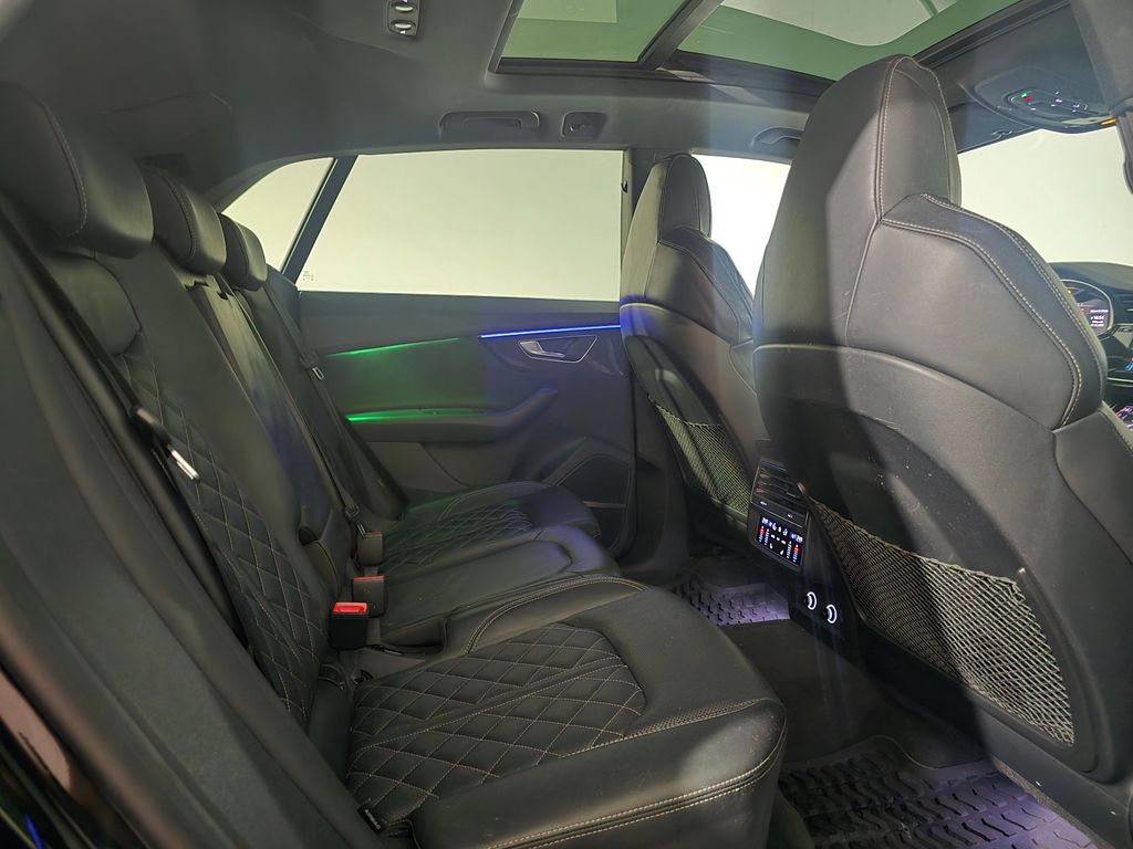 Audi SQ8 2019