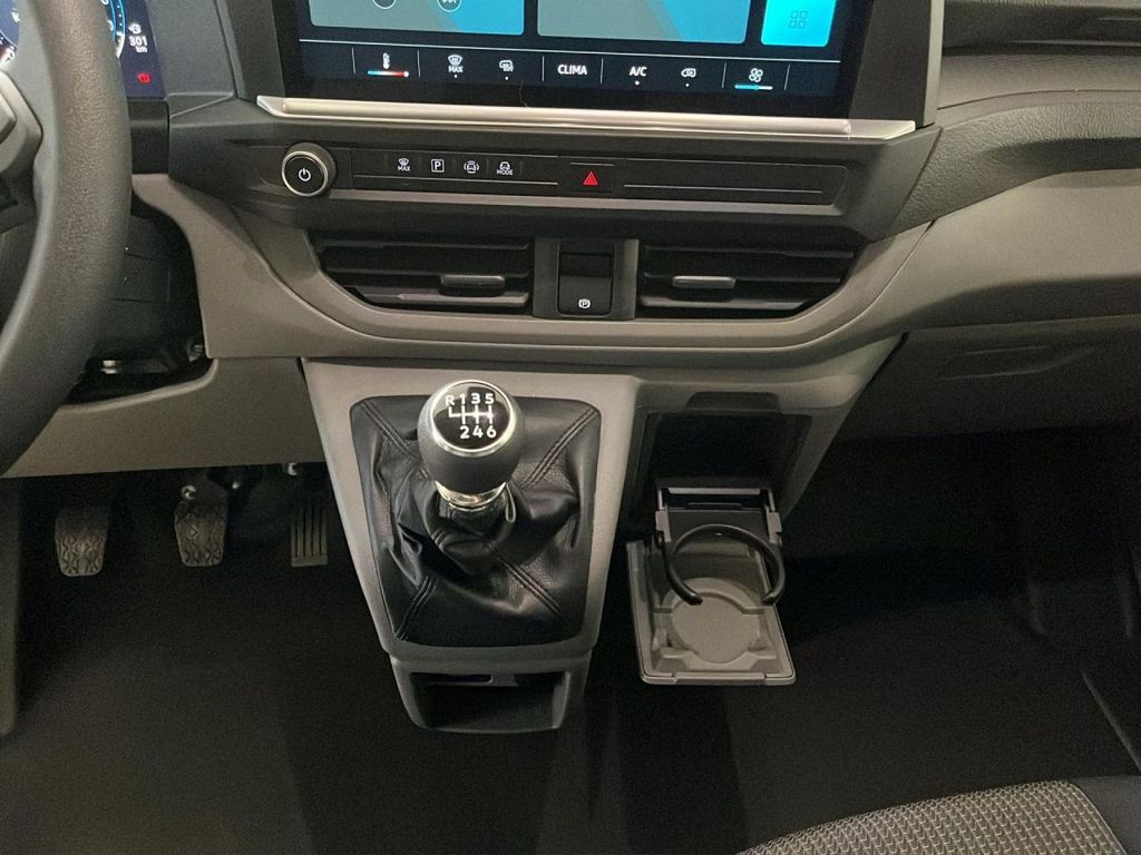 Volkswagen T7 Transporter