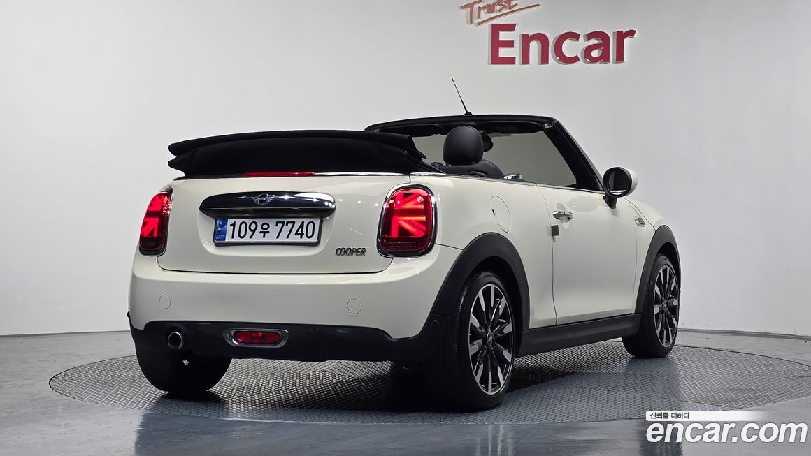 Mini Cooper Convertible 2021
