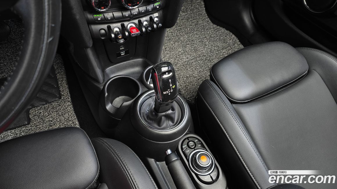 Mini Cooper Convertible 2021