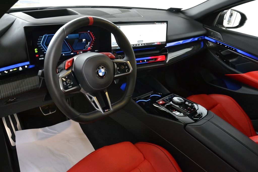 BMW M5 2025