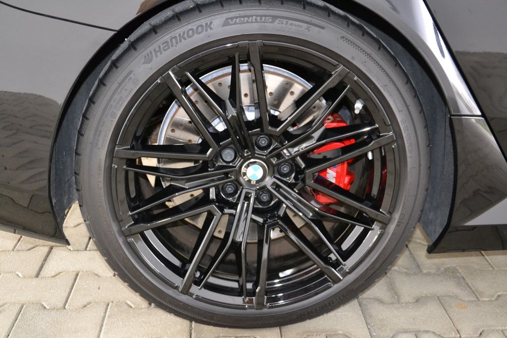 BMW M5 2025