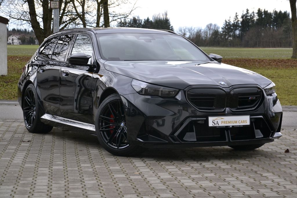 BMW M5 2025