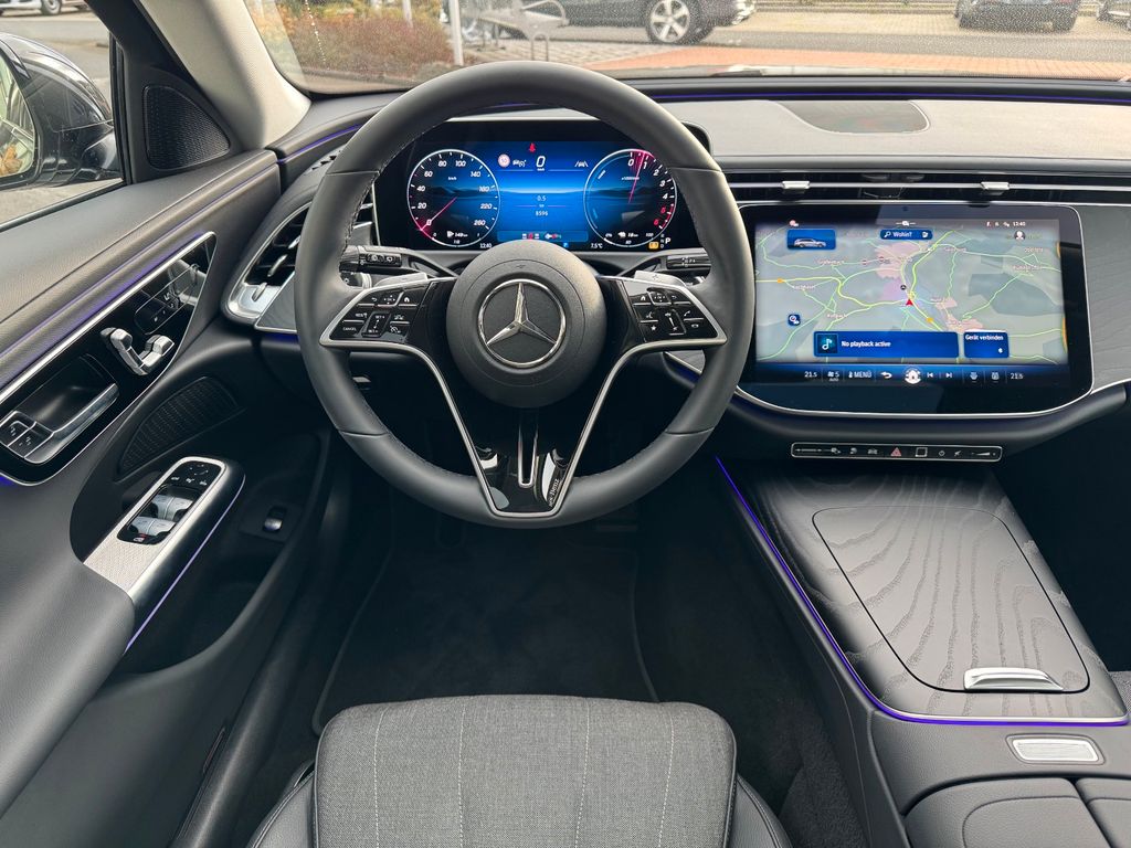 Mercedes-Benz E 300 2025