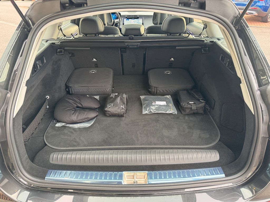 Mercedes-Benz E 300 2025