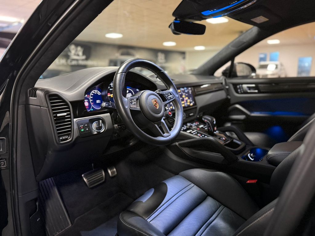 Porsche Cayenne 2022