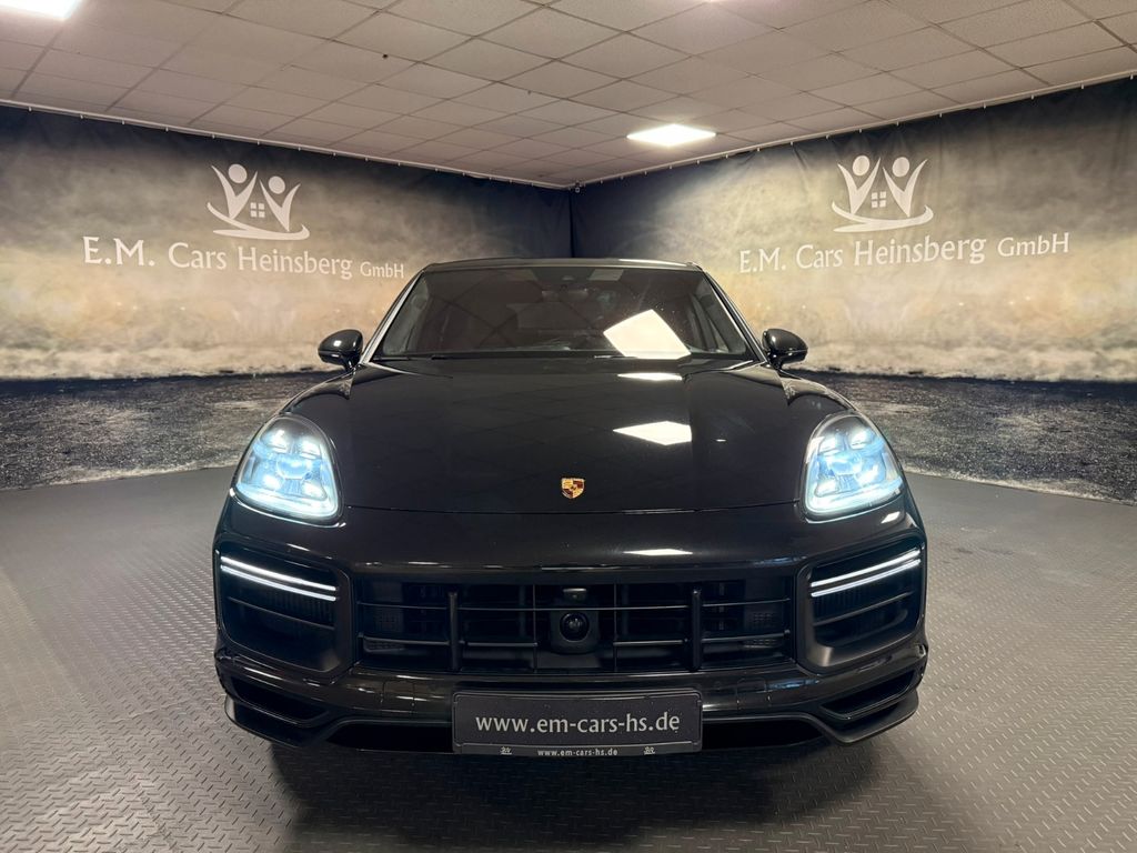 Porsche Cayenne 2022