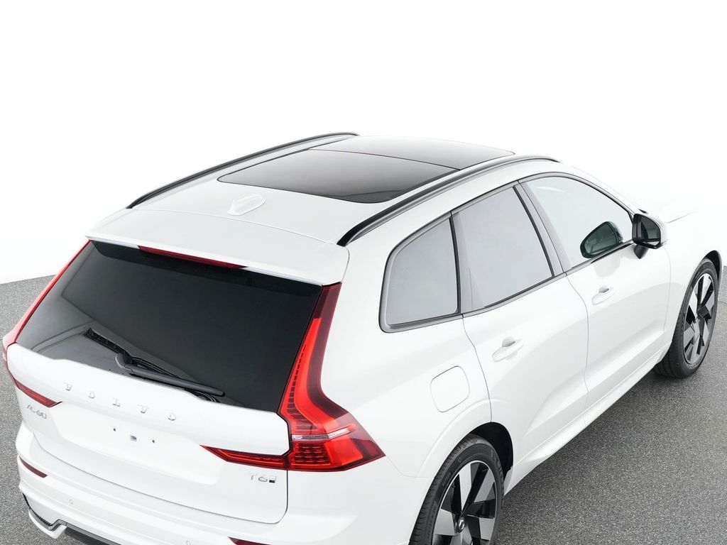 Volvo XC60 2025