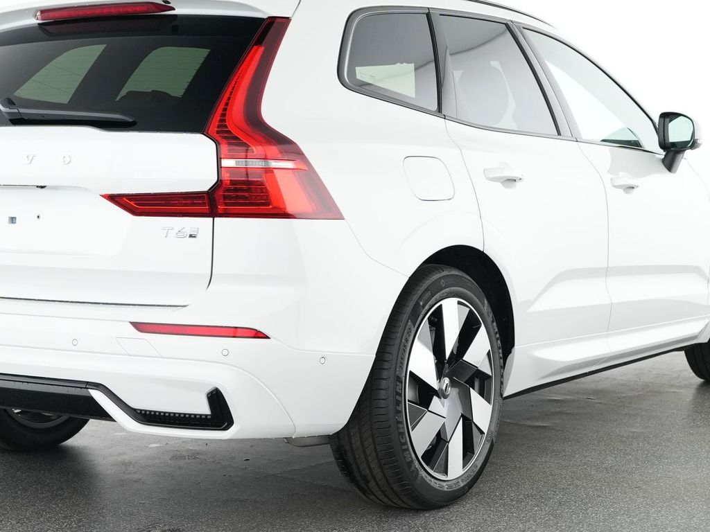 Volvo XC60 2025