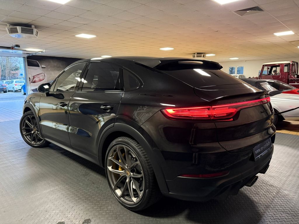 Porsche Cayenne 2022