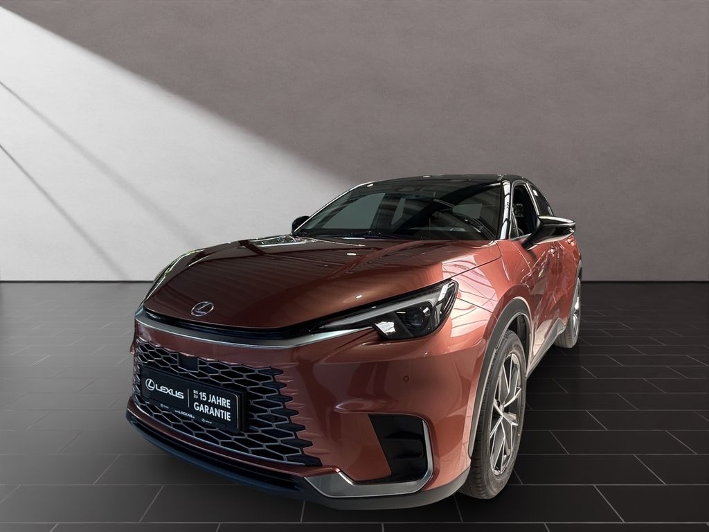 Lexus LBX 2025