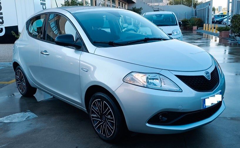 Lancia Ypsilon 2021